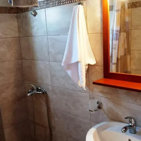 Georgia Neos Marmaras